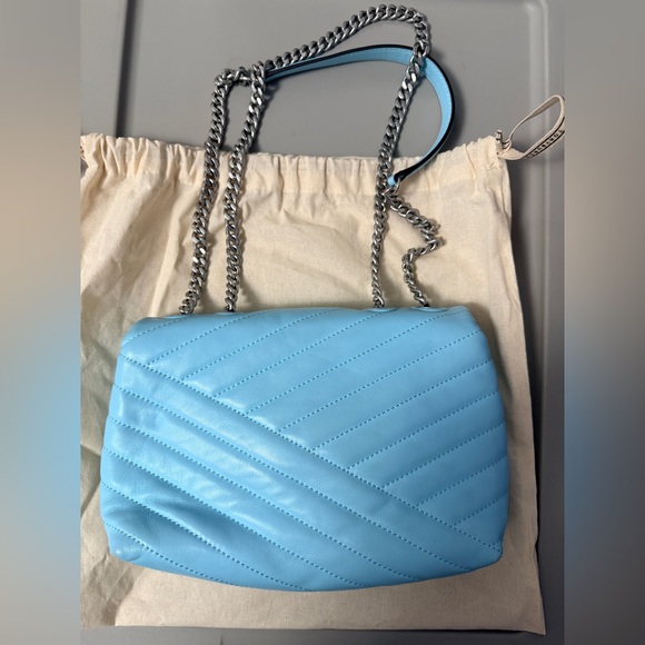 Tory Burch Small Kira Chevron Convertible Shoulder Bag in Light Celeste. - Picture 5 of 6